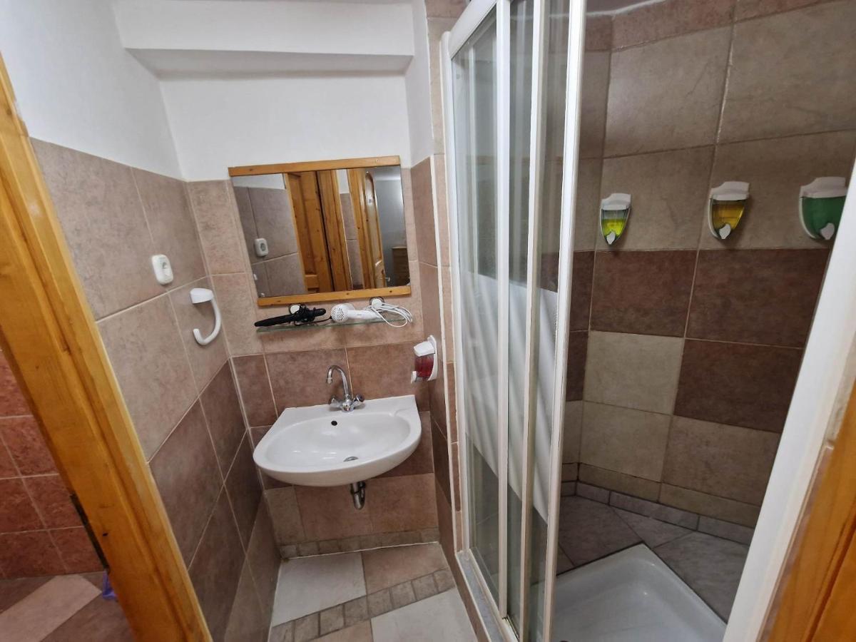 7dab Josika 4 Contactless Self Check-in Hotel apartamentowy