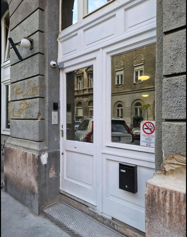 7dab Josika 4 Contactless Self Check-in Hotel apartamentowy *